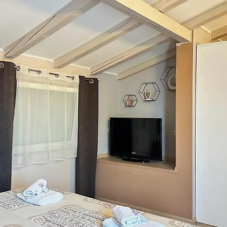 Matea Apartment Tisno