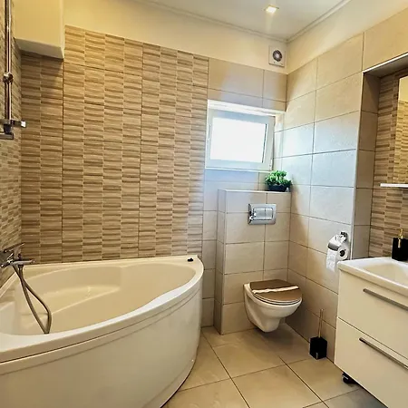 Matea Lejlighed Tisno